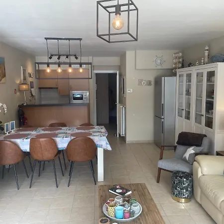 Des Ambassadeurs Apartment *