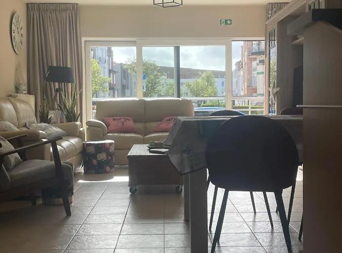 Des Ambassadeurs Appartement *